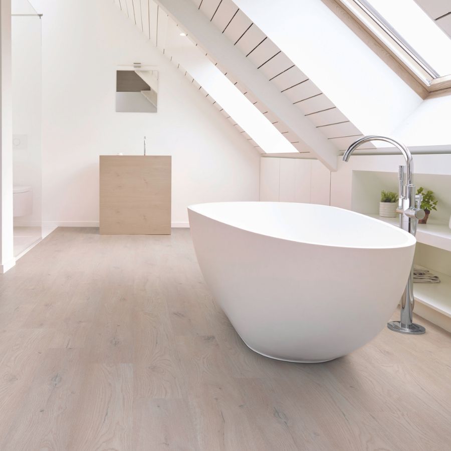 Ocoee bathroom design with Carr's Flooring America